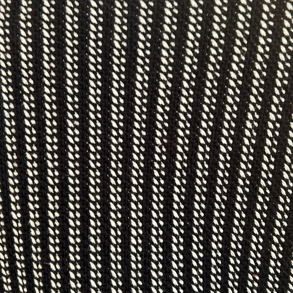 Chico’s Black & White Knit Asymmetrical Hemline Pullover Style Poncho Sweater - Picture 3 of 8